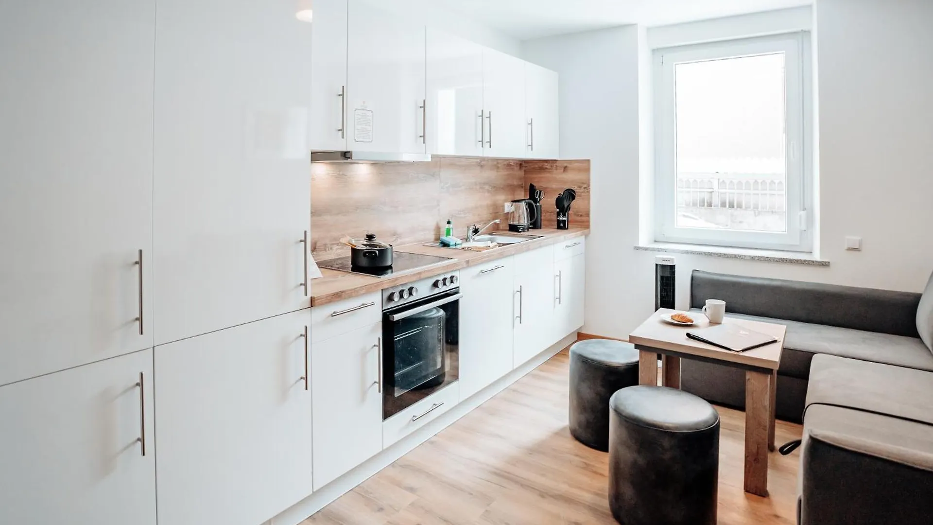Boardinghouse Victory Apart otel Augsburg 0*,  Almanya
