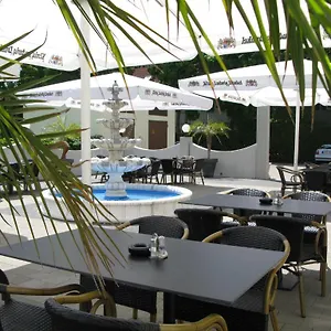  Otel Adler